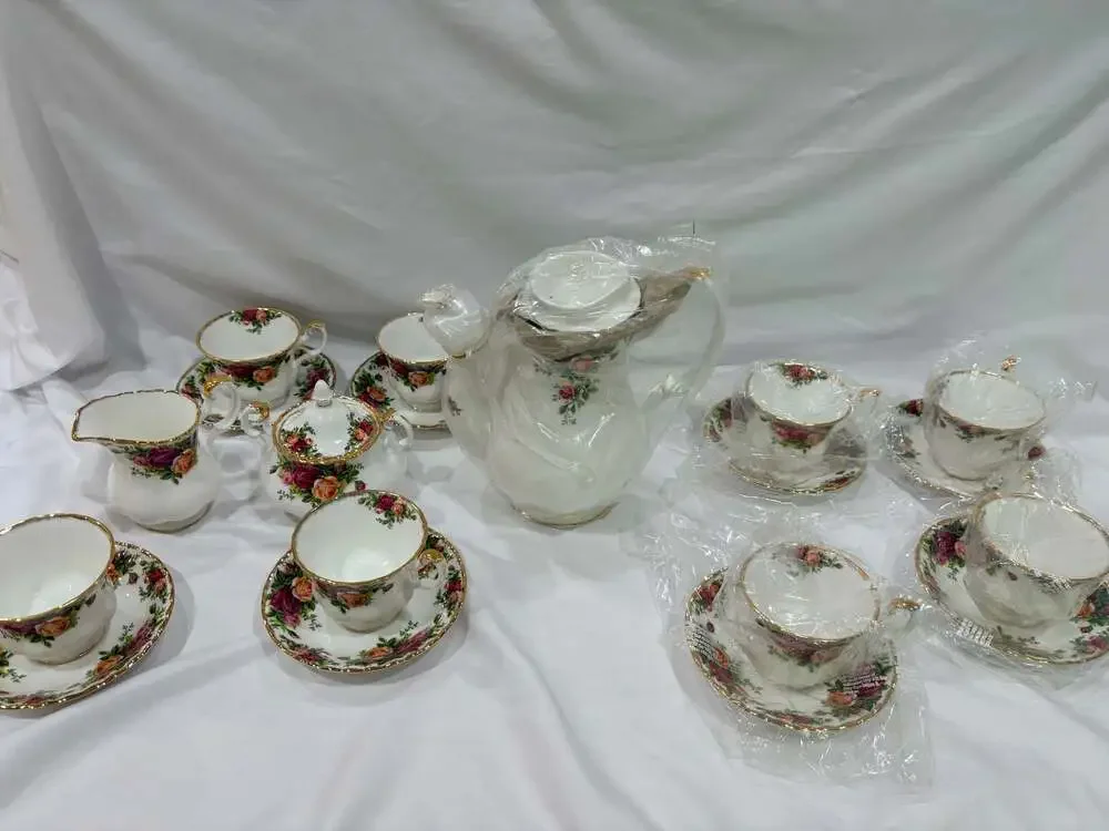 Royal Albert Old Country Roses 46 Pc for 8 Pristine Vintage Tea & Coffee Service
